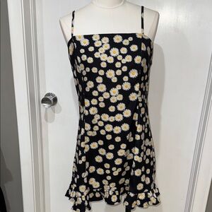 Daisy Spaghetti Strap Dress w/ruffled hem